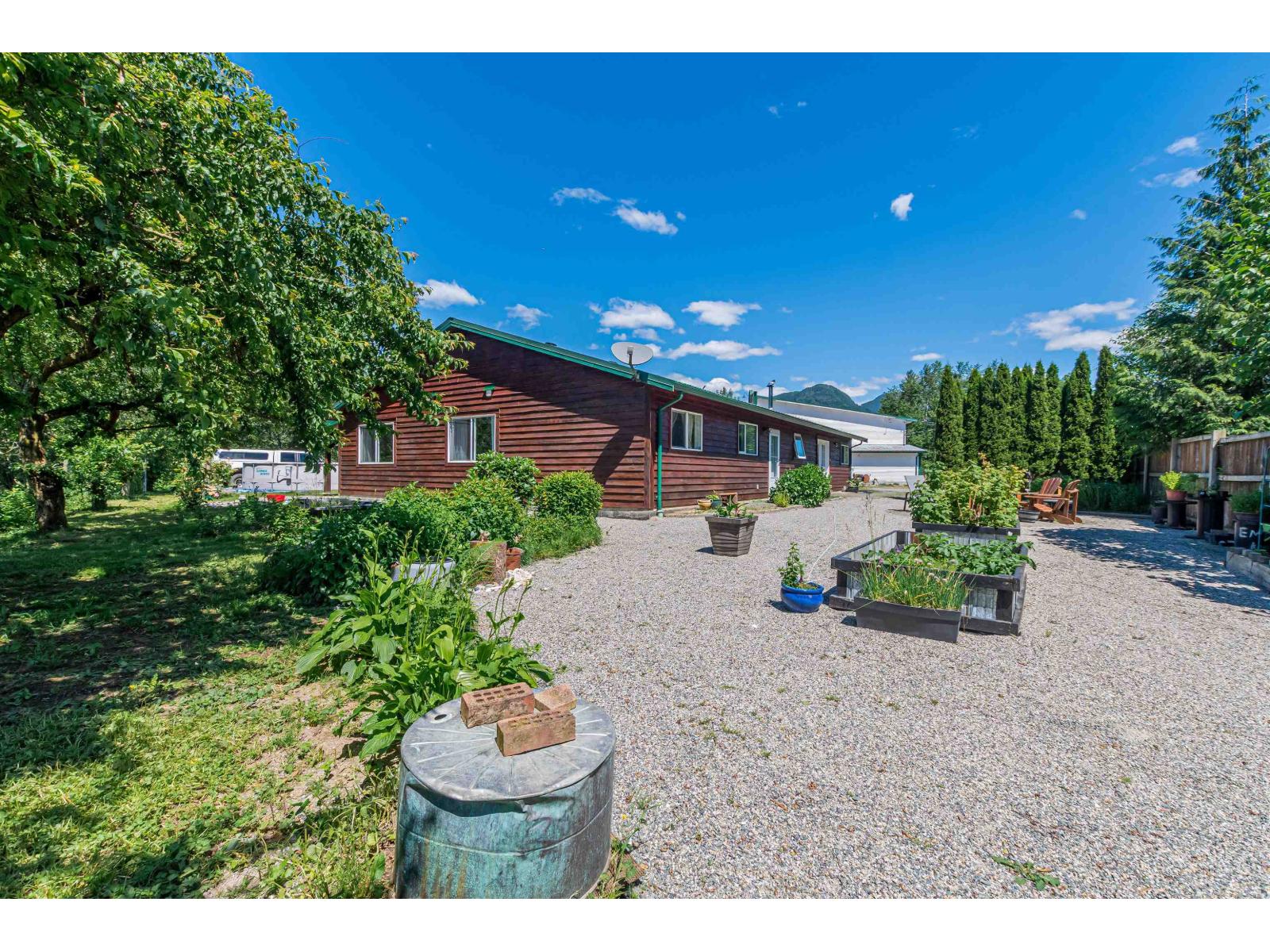 58465 Laidlaw Road, Laidlaw, Laidlaw, British Columbia  V0X 1L2 - Photo 5 - R3092028