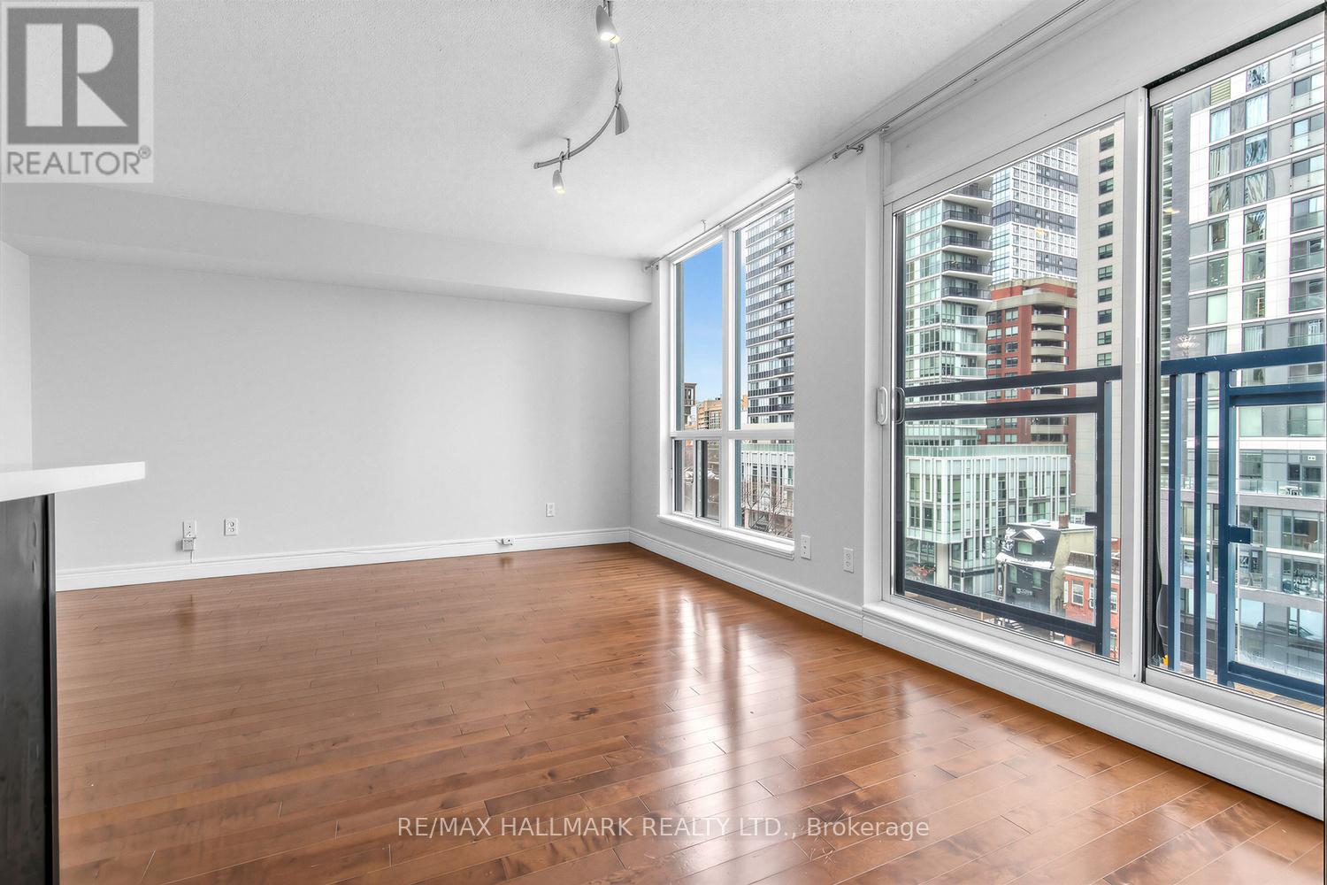 710 - 75 Dalhousie Street, Toronto, Ontario  M5B 2R9 - Photo 6 - C12807880