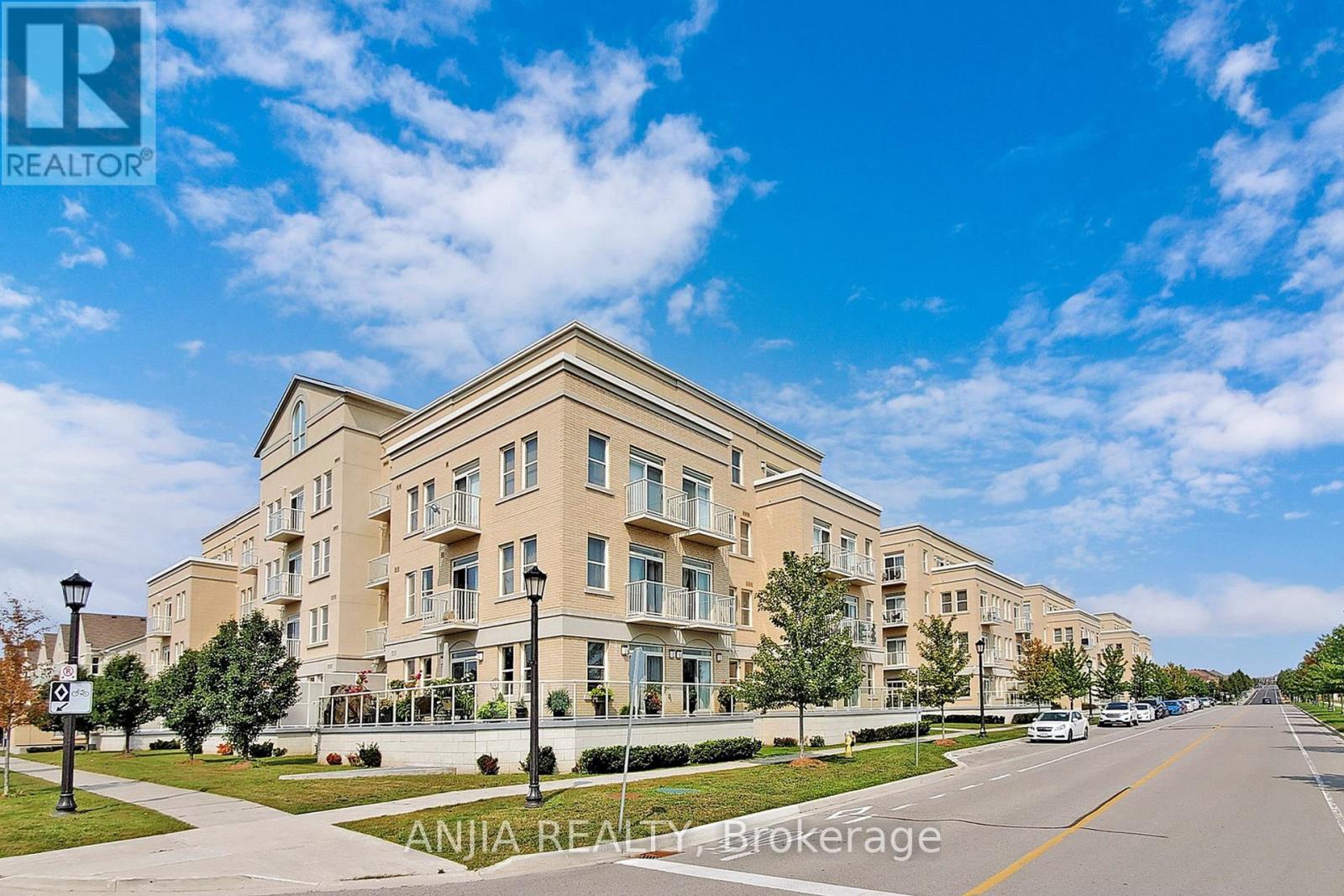 PH16 - 28 PRINCE REGENT STREET, Markham, Ontario