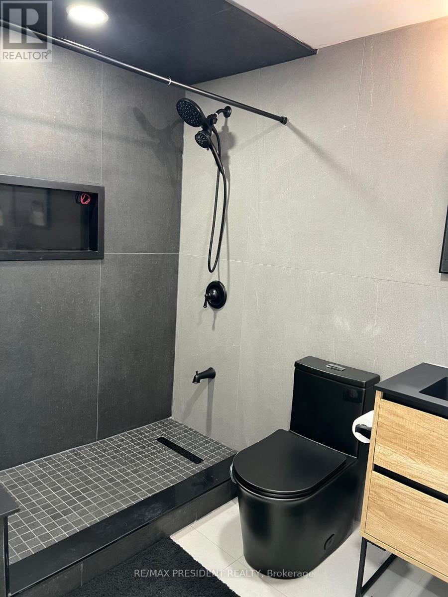 1 - 27 Drayton Crescent, Brampton, Ontario  L6T 3G6 - Photo 8 - W12807444