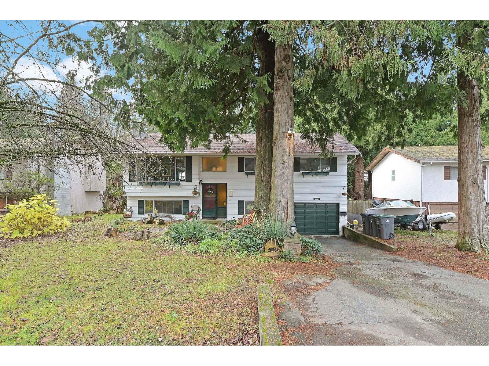 1941 127a Street, Surrey, British Columbia  V4A 3S8 - Photo 1 - R3090721