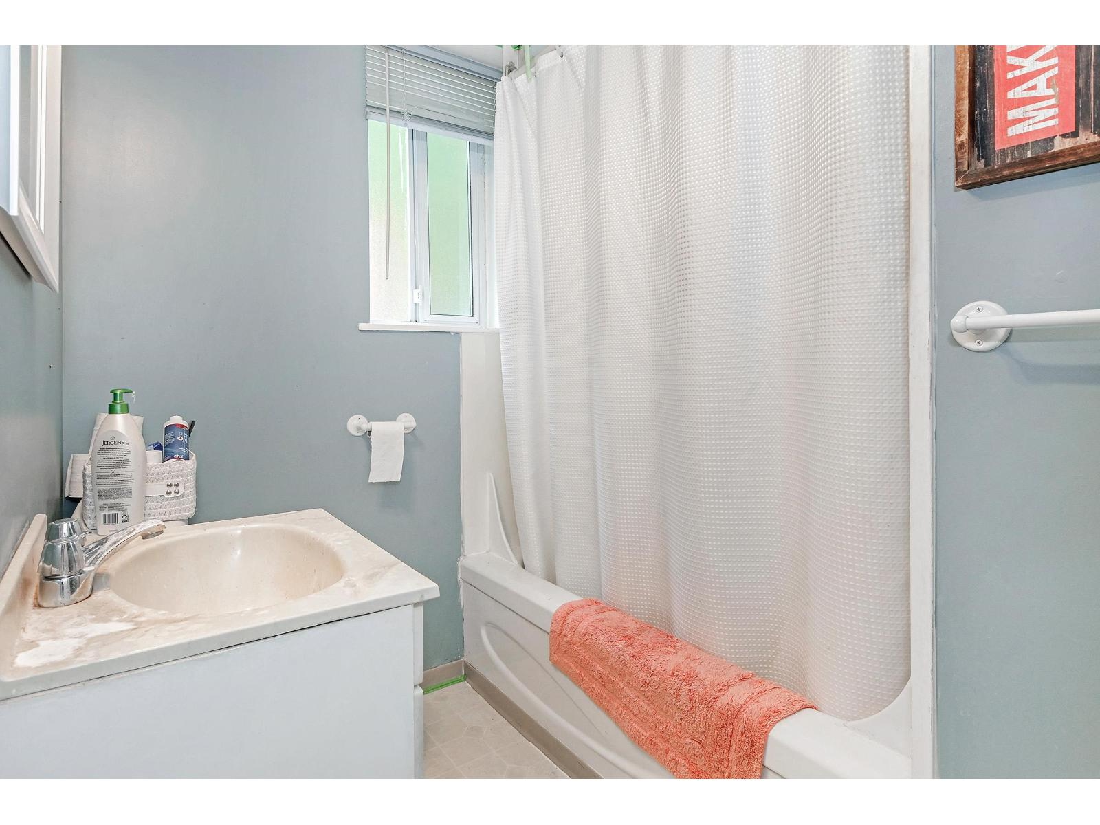 1941 127a Street, Surrey, British Columbia  V4A 3S8 - Photo 21 - R3090721