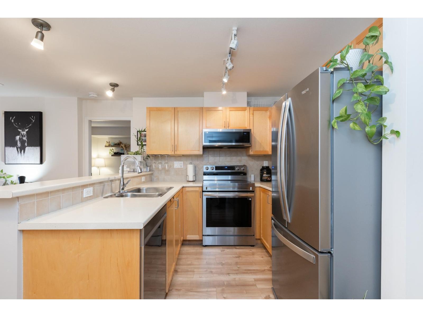 101 15188 22 Avenue, Surrey, British Columbia  V4A 9T4 - Photo 8 - R3089641