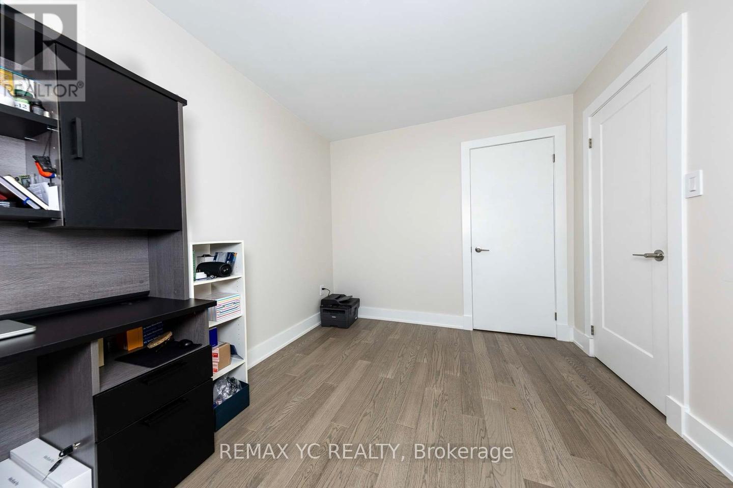 7042 Guildhall Court, Mississauga, Ontario  L5N 6Y7 - Photo 24 - W12807842