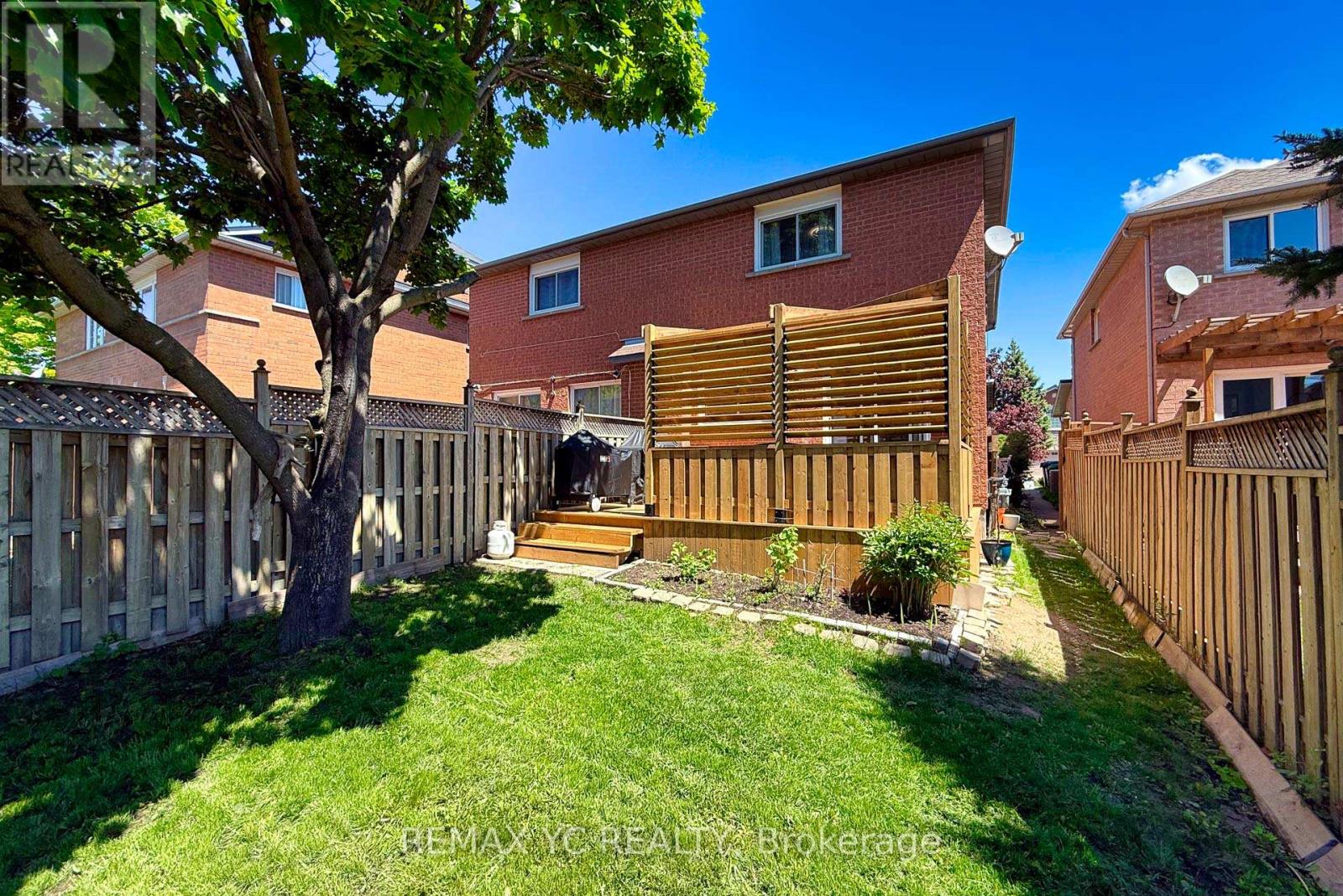 7042 Guildhall Court, Mississauga, Ontario  L5N 6Y7 - Photo 34 - W12807842