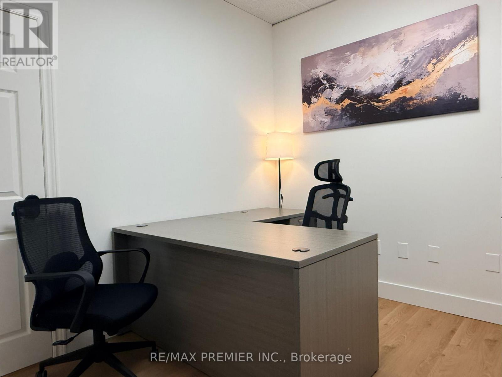 302-15 - 3390 South Service Road E, Burlington, Ontario  L7N 3J5 - Photo 18 - W12807852