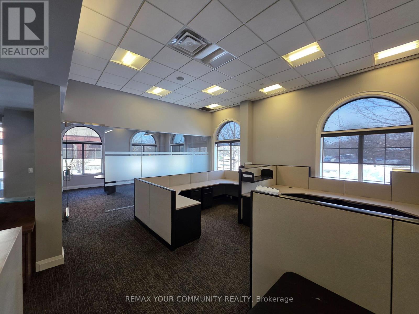 26-27 - 1525 Cornwall Road, Oakville, Ontario L6J 0B2 - Photo 10 - W12807870