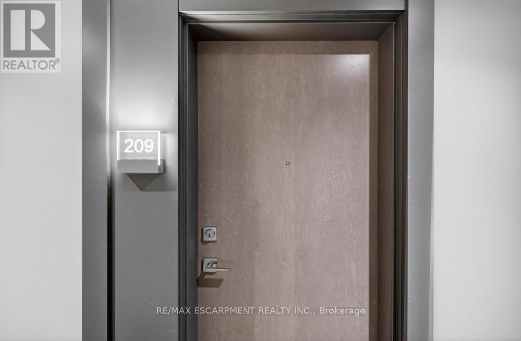 209 - 479 Charlton Avenue E, Hamilton, Ontario  L8N 0B4 - Photo 5 - X12807866