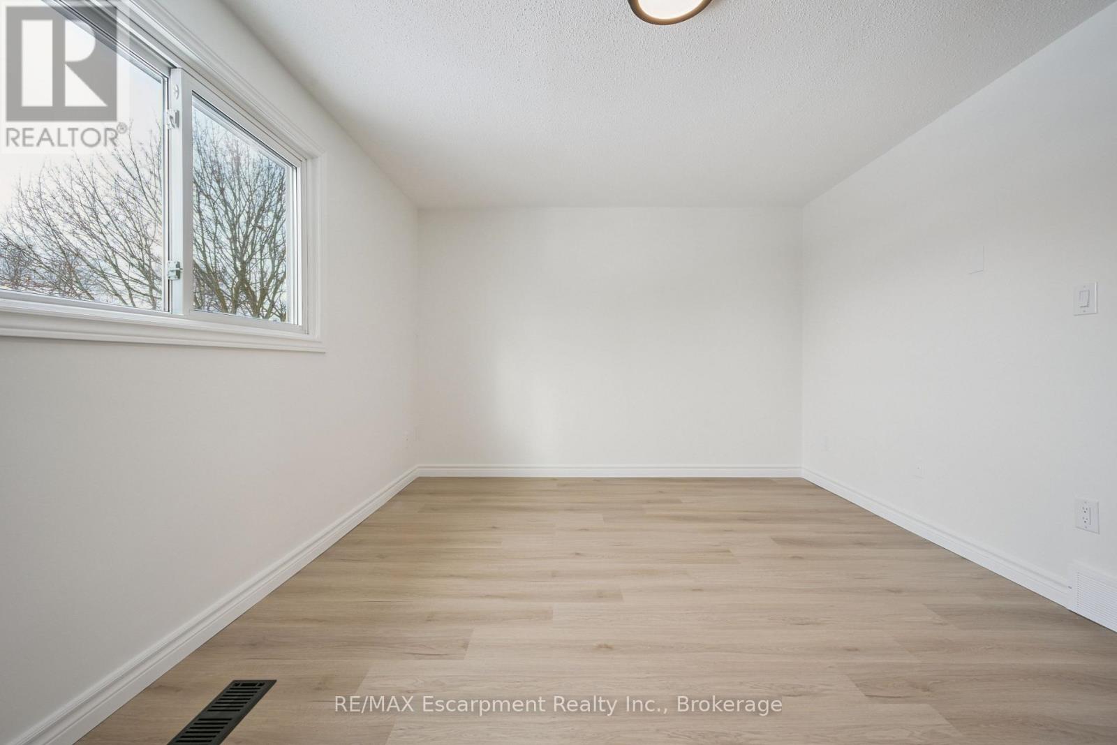 71 - 40 Imperial Road N, Guelph, Ontario  N1H 8B4 - Photo 37 - X12807916