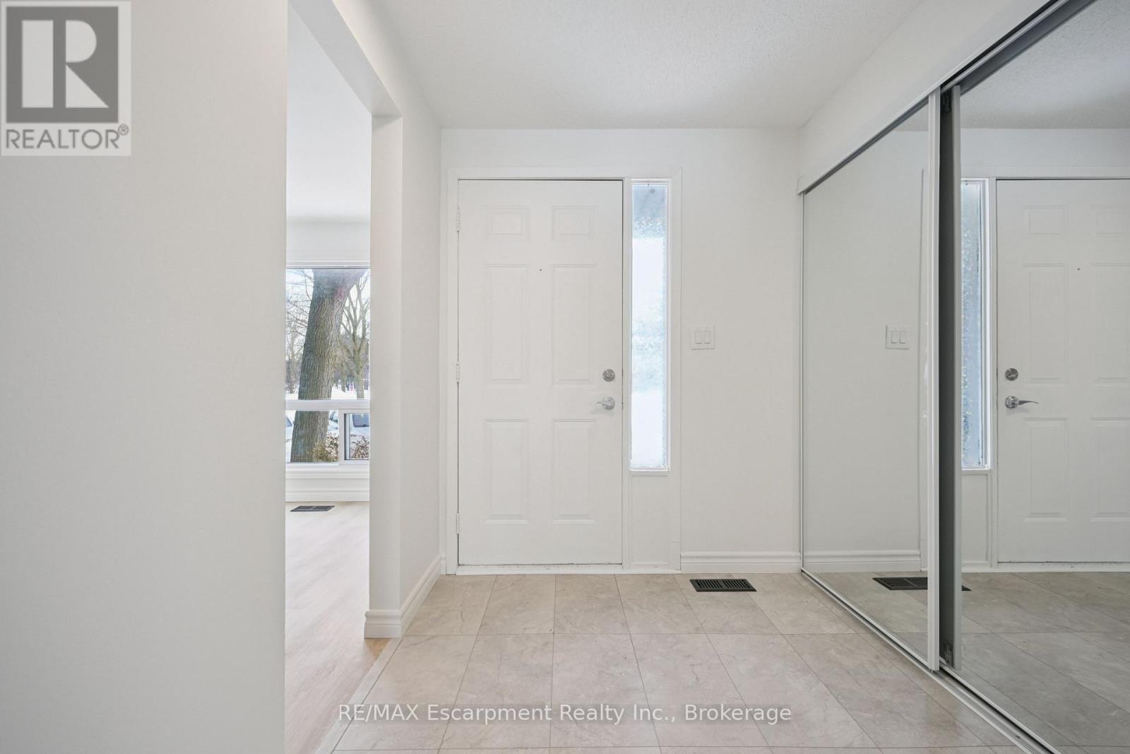 71 - 40 Imperial Road N, Guelph, Ontario  N1H 8B4 - Photo 4 - X12807916