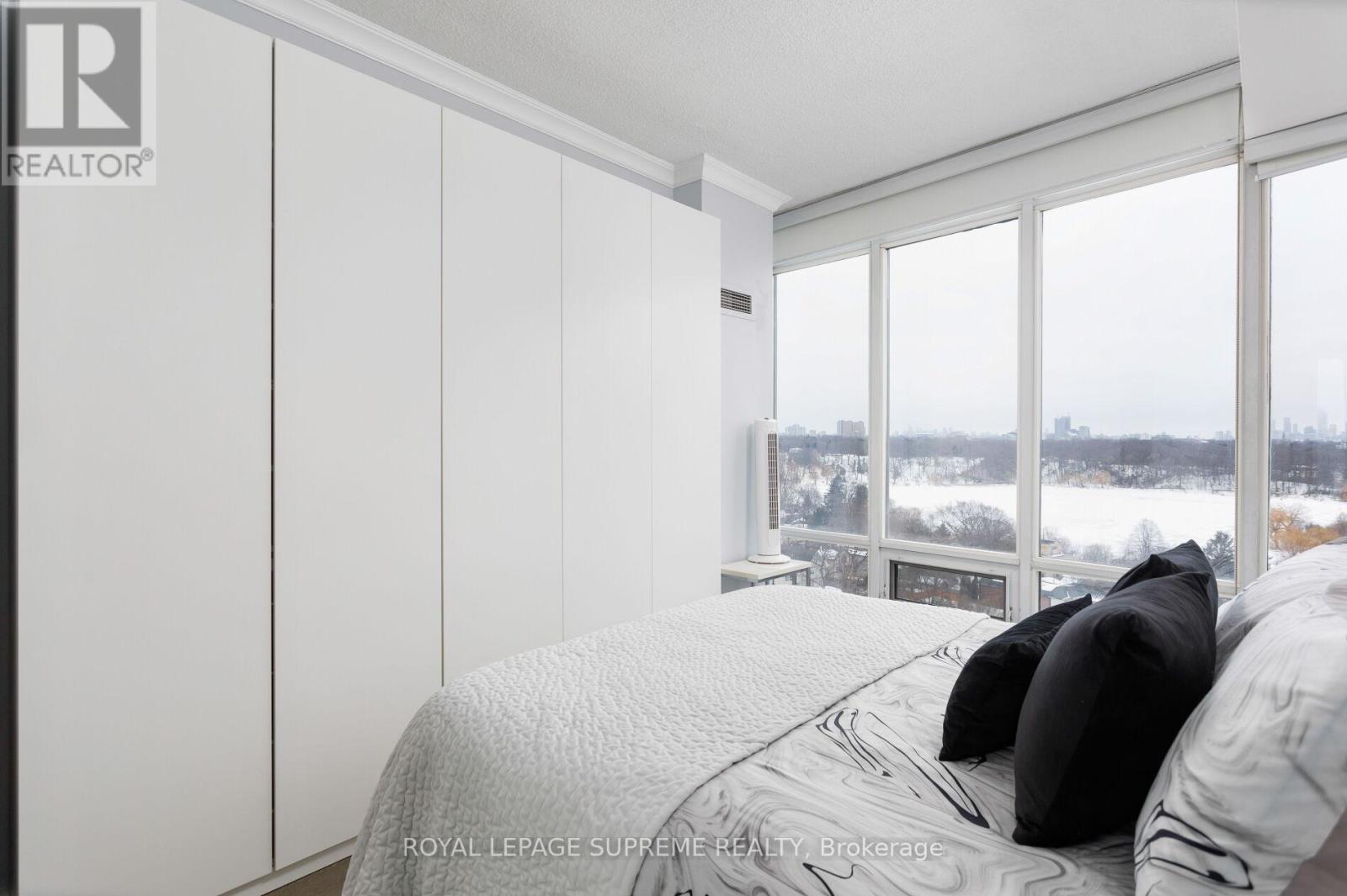 1205 - 15 Windermere Avenue, Toronto, Ontario  M6S 5A2 - Photo 16 - W12807162