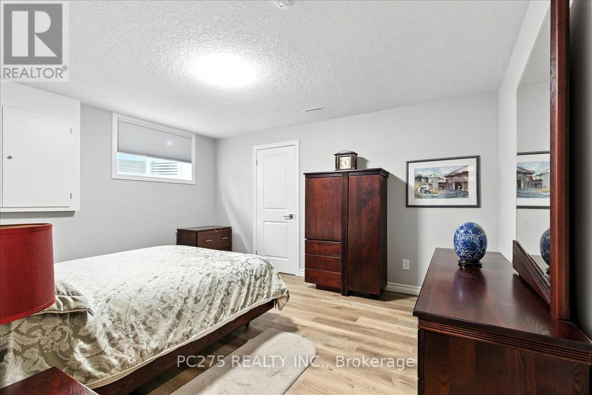 23 Matheson Crescent, East Zorra-Tavistock, Ontario  N0J 1M0 - Photo 32 - X12807988