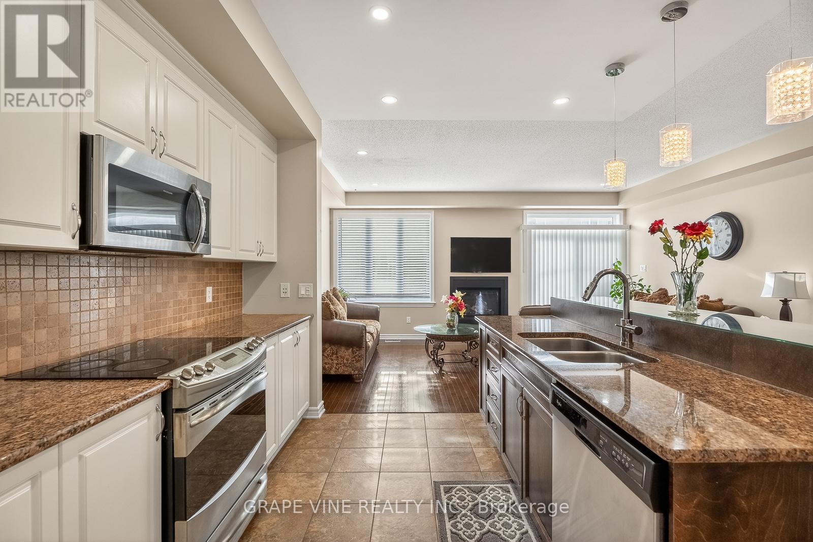 1217 Alson Mills Way, Ottawa, Ontario  K2M 0C8 - Photo 15 - X12807912