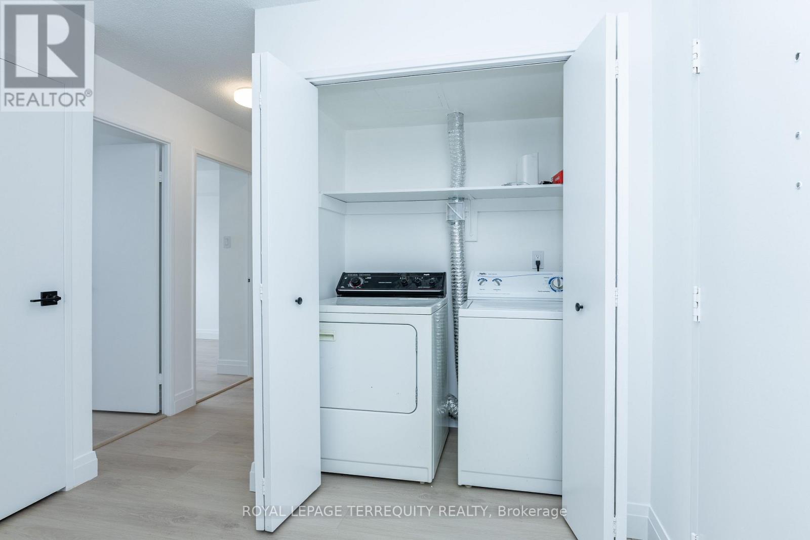 202 - 30 Sunrise Avenue, Toronto, Ontario  M4A 2R3 - Photo 23 - C12807362