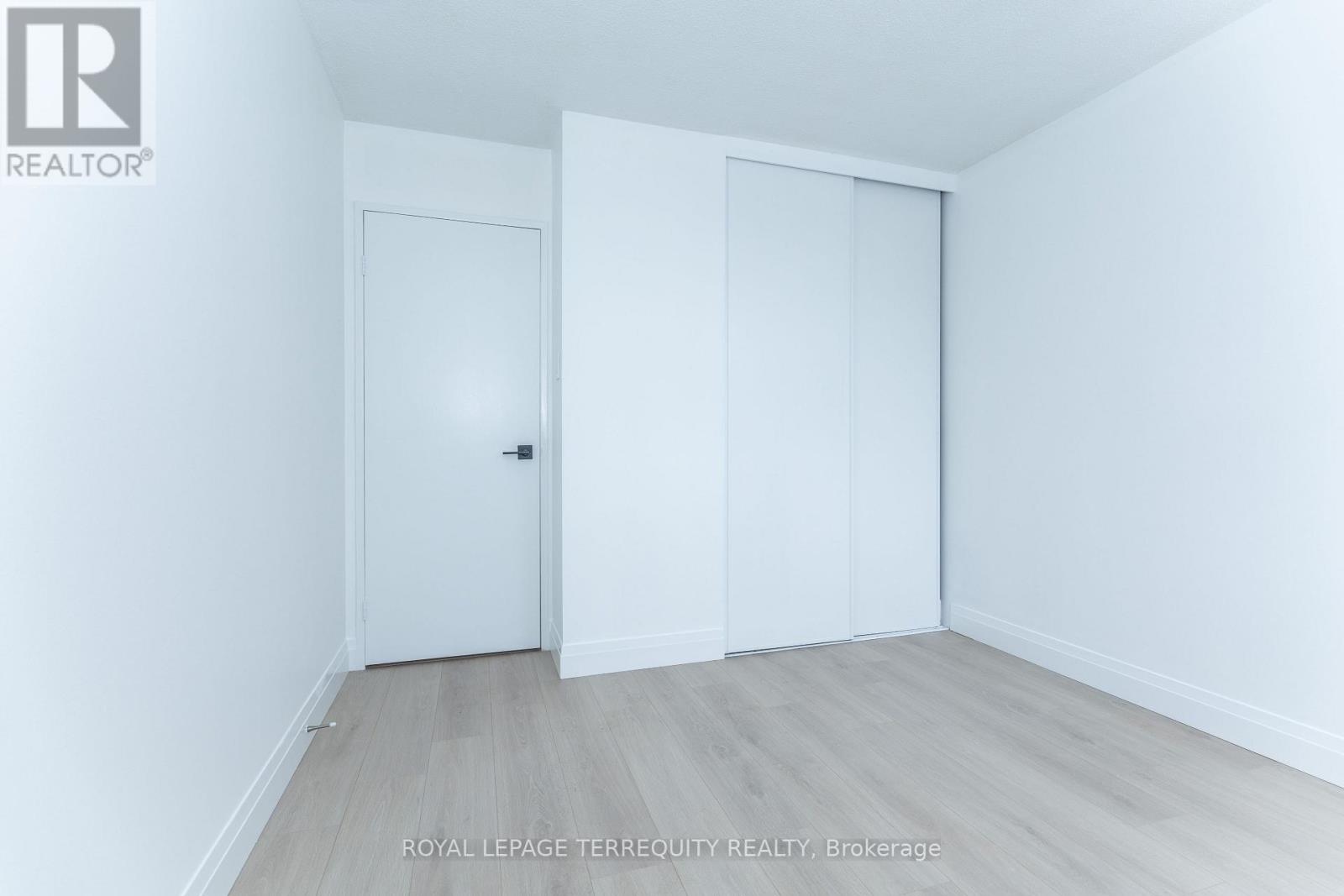 202 - 30 Sunrise Avenue, Toronto, Ontario  M4A 2R3 - Photo 26 - C12807362