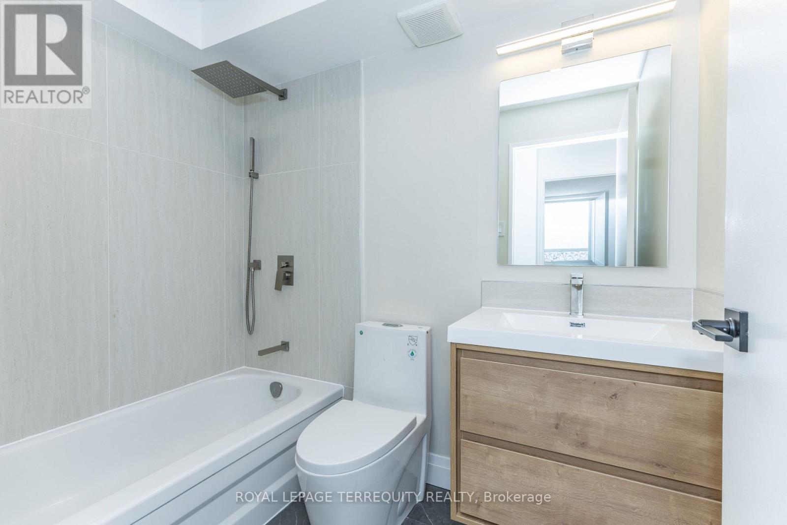 202 - 30 Sunrise Avenue, Toronto, Ontario  M4A 2R3 - Photo 27 - C12807362