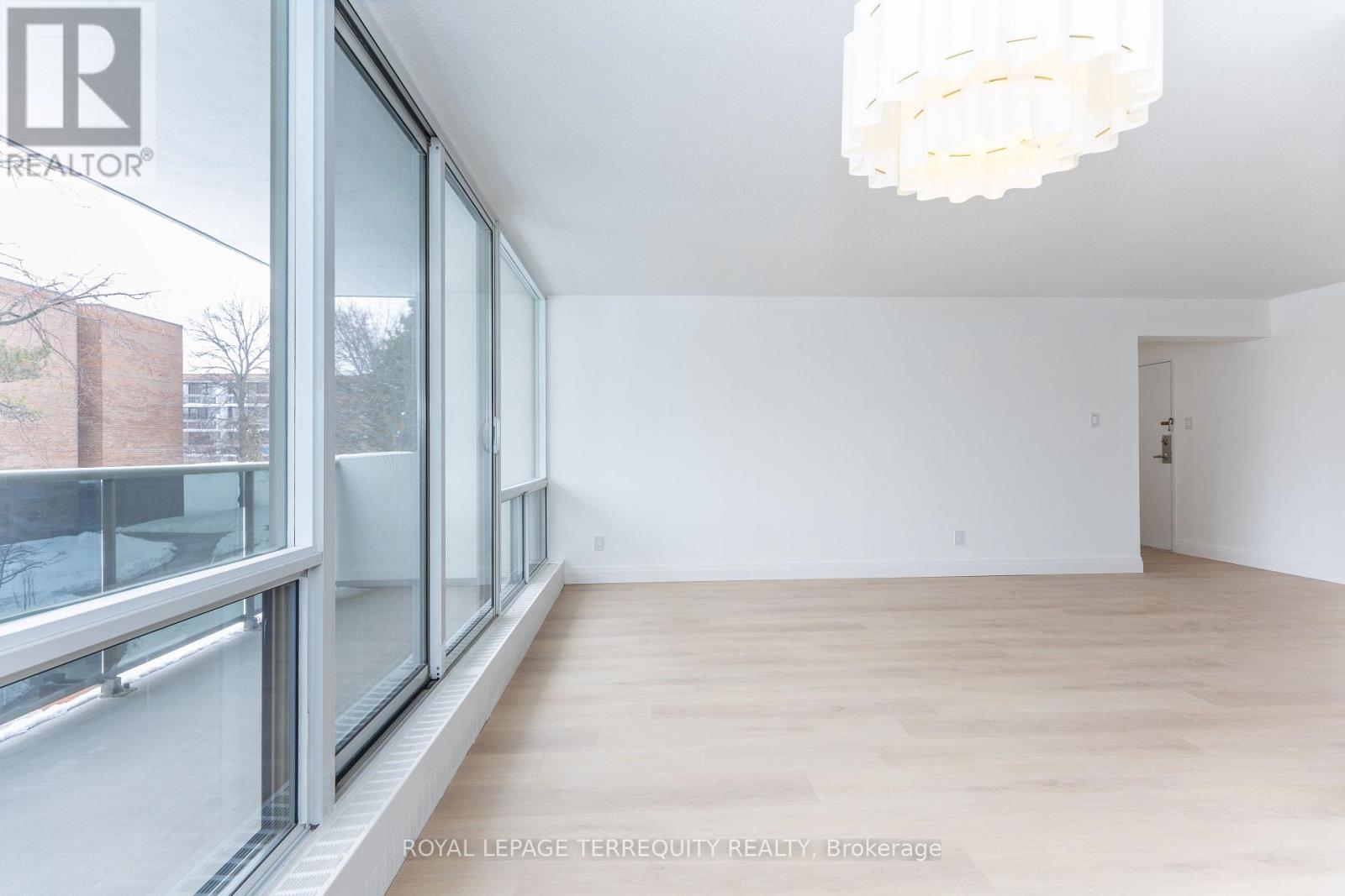 202 - 30 Sunrise Avenue, Toronto, Ontario  M4A 2R3 - Photo 13 - C12807362