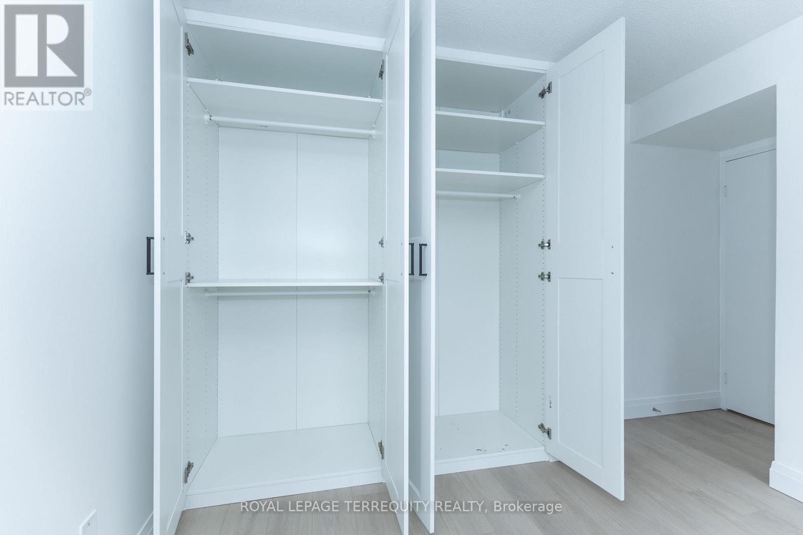 202 - 30 Sunrise Avenue, Toronto, Ontario  M4A 2R3 - Photo 36 - C12807362