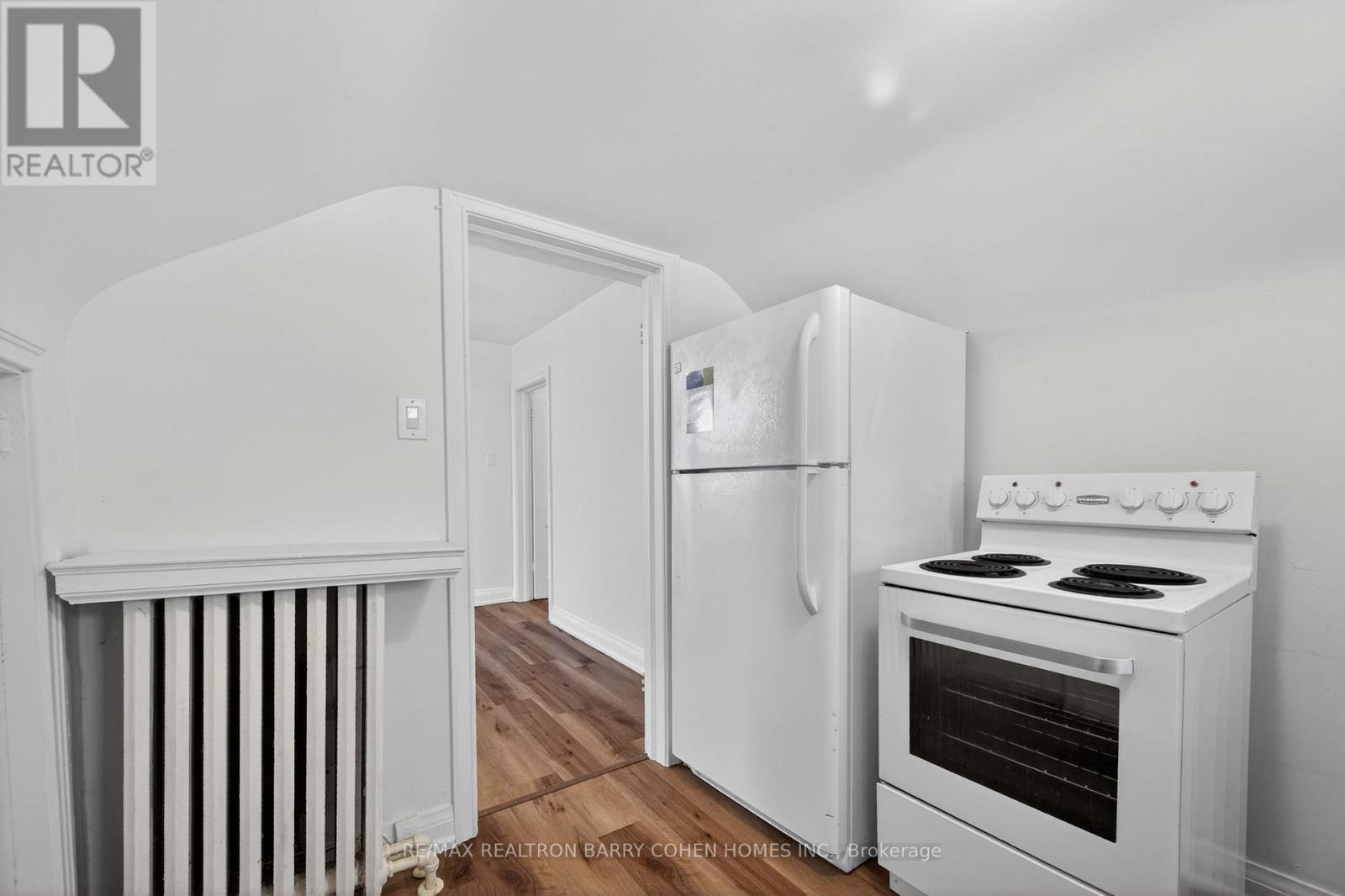 Upper - 17 Southbourne Avenue, Toronto, Ontario  M3H 1A2 - Photo 12 - C12807934