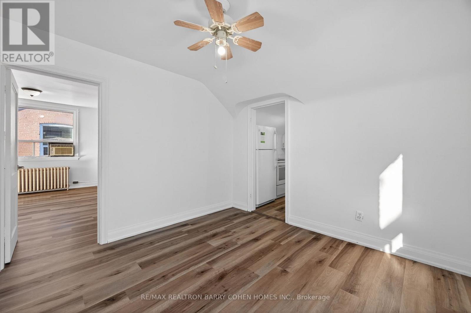 Upper - 17 Southbourne Avenue, Toronto, Ontario  M3H 1A2 - Photo 13 - C12807934