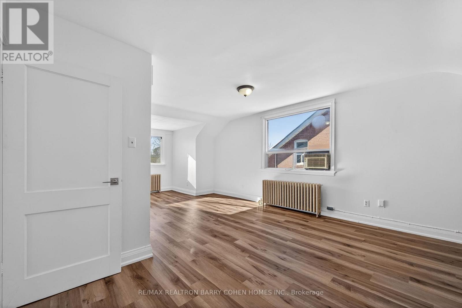 Upper - 17 Southbourne Avenue, Toronto, Ontario  M3H 1A2 - Photo 8 - C12807934