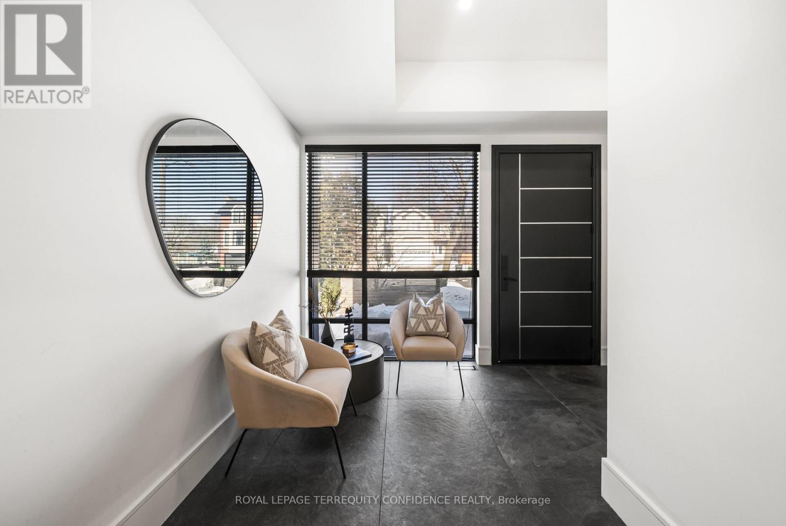 299 Hounslow Avenue, Toronto, Ontario  M2R 1H4 - Photo 2 - C12807944