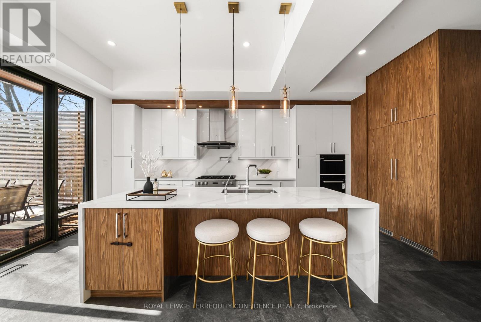 299 Hounslow Avenue, Toronto, Ontario  M2R 1H4 - Photo 7 - C12807944