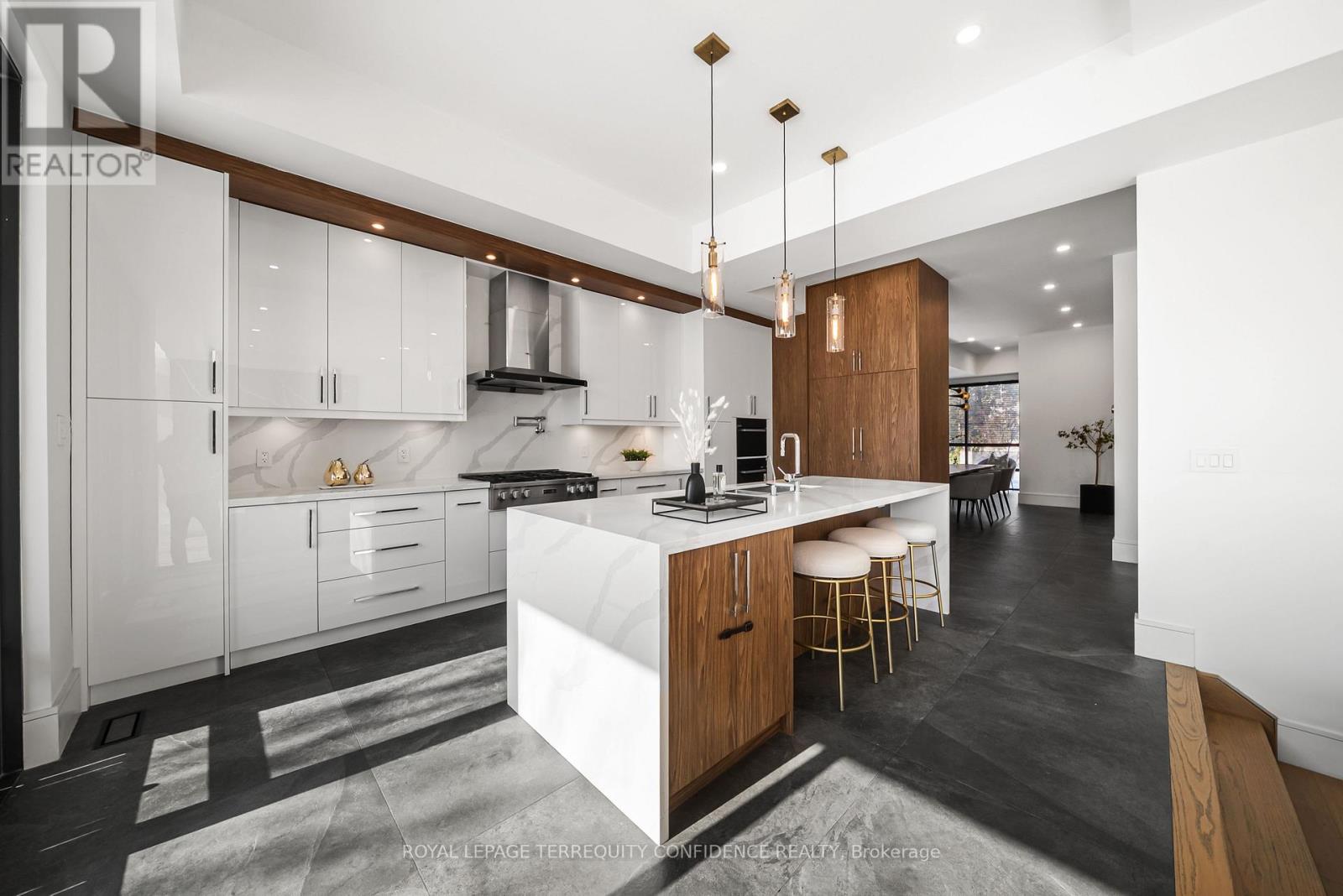 299 Hounslow Avenue, Toronto, Ontario  M2R 1H4 - Photo 9 - C12807944