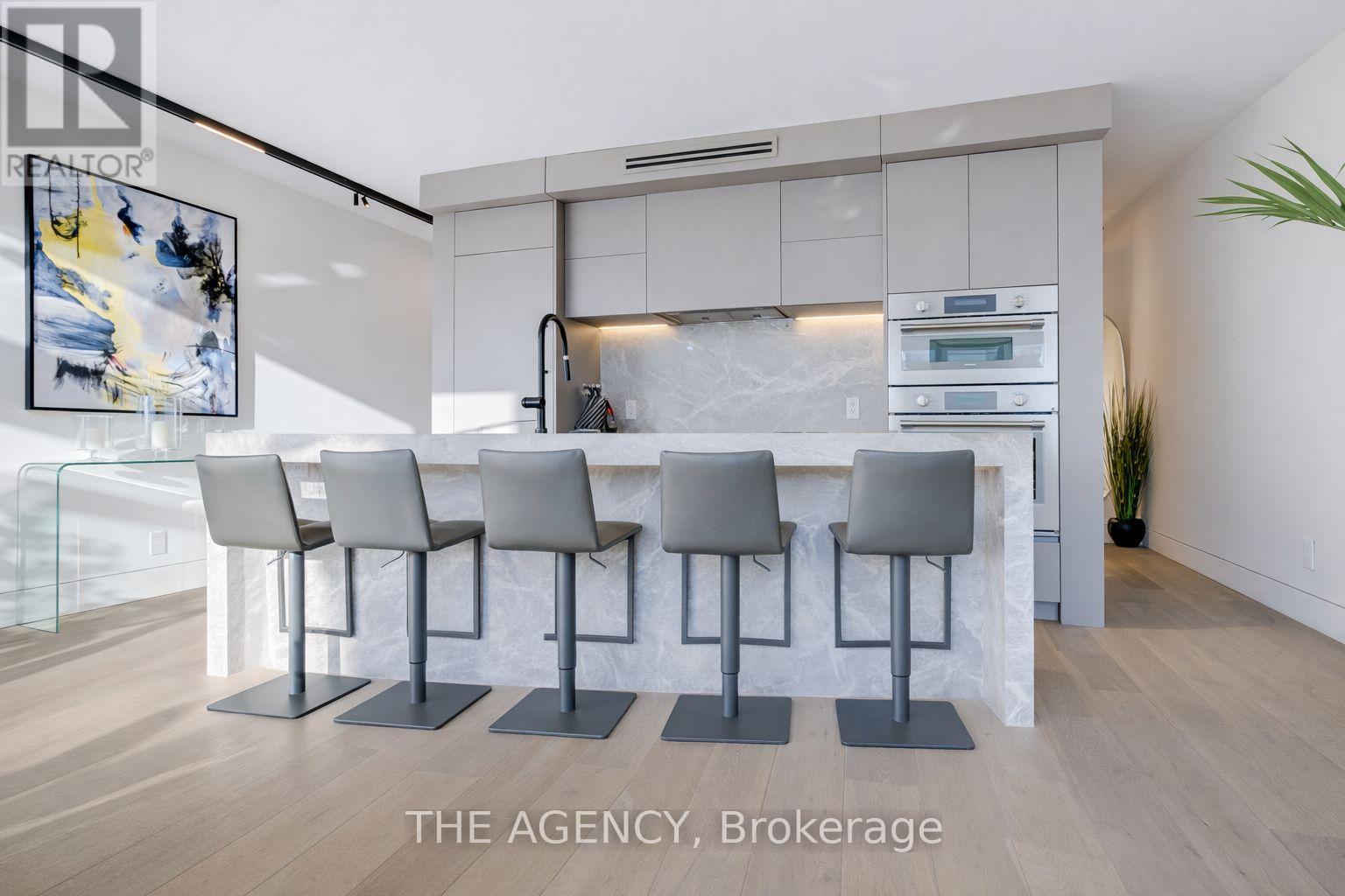 704 - 75 Portland Street, Toronto, Ontario  M5V 2M9 - Photo 5 - C12808008