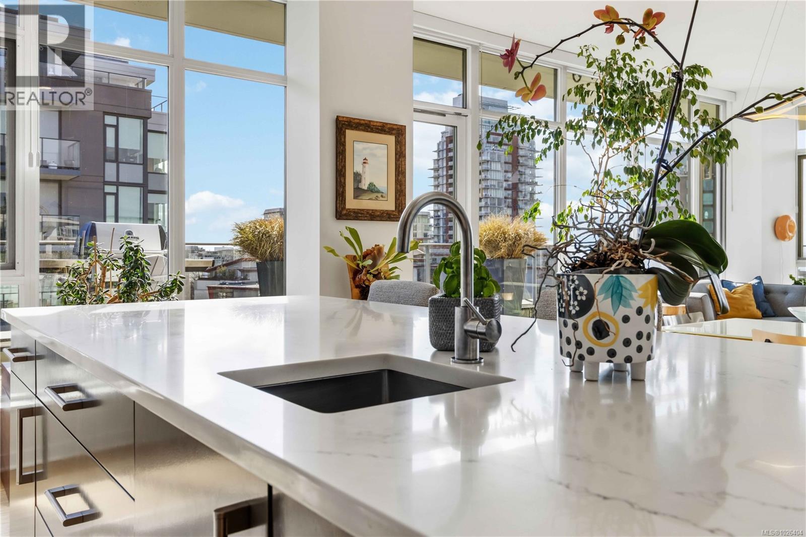 901 373 Tyee Rd, Victoria, British Columbia V9A 0B3 - Photo 20 - 1026404