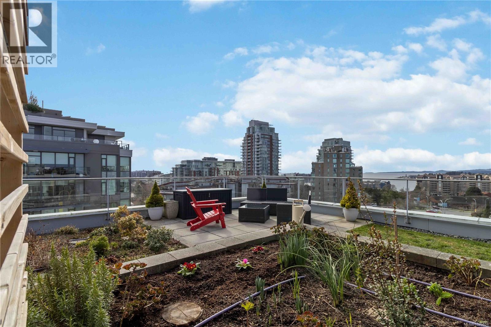 901 373 Tyee Rd, Victoria, British Columbia V9A 0B3 - Photo 47 - 1026404