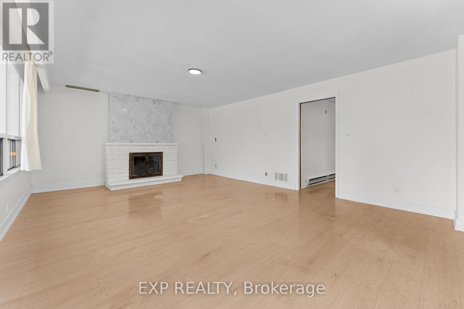 Unit #1 - 1558 Queen Street E, Toronto, Ontario  M4L 1E8 - Photo 2 - E12807970