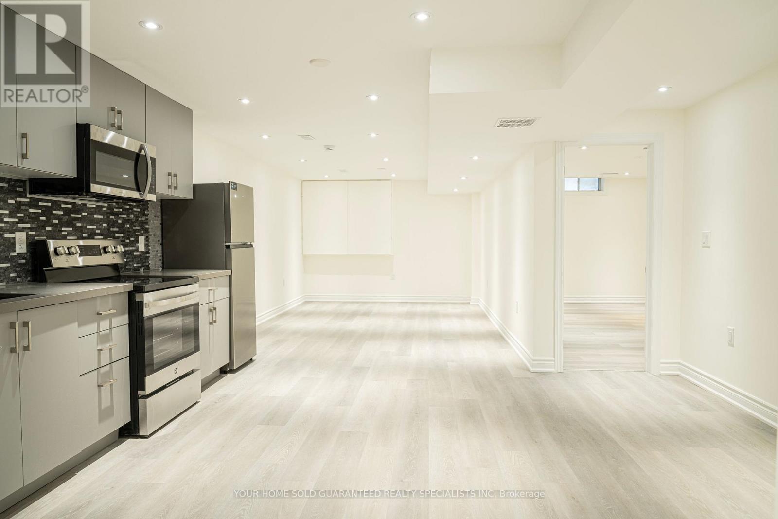 29 Bloomfield Trail, Richmond Hill, Ontario L4E 2J8 - Photo 8 - N12807972