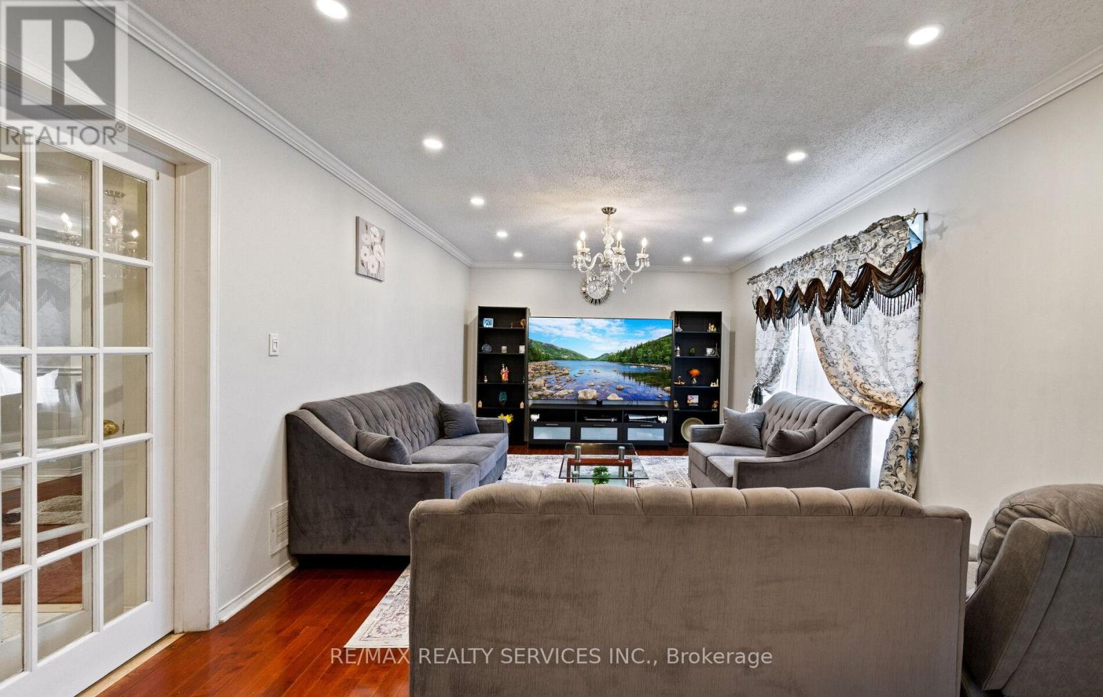 23 Edenvalley Road, Brampton, Ontario  L7A 2M6 - Photo 11 - W12807888