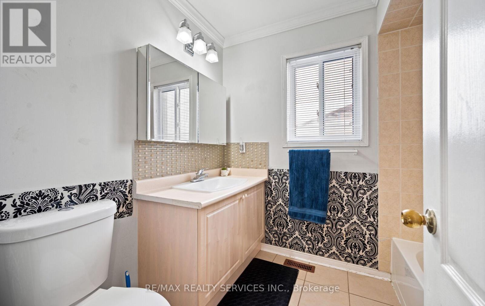 23 Edenvalley Road, Brampton, Ontario  L7A 2M6 - Photo 38 - W12807888