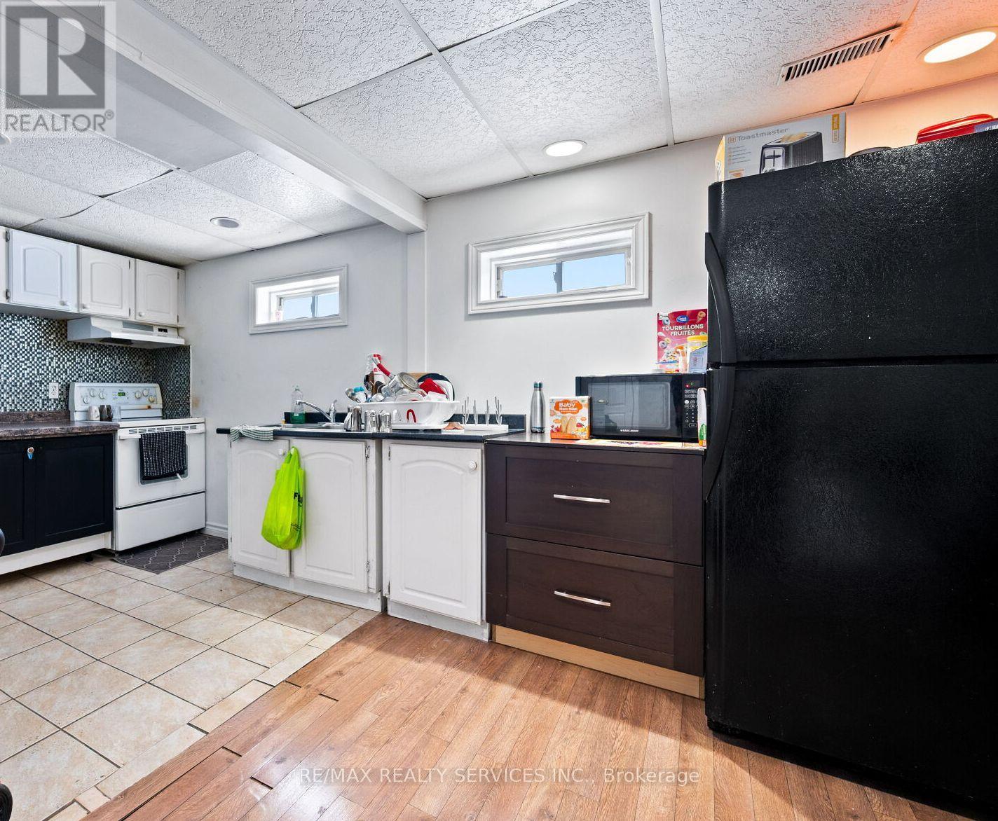 23 Edenvalley Road, Brampton, Ontario  L7A 2M6 - Photo 41 - W12807888