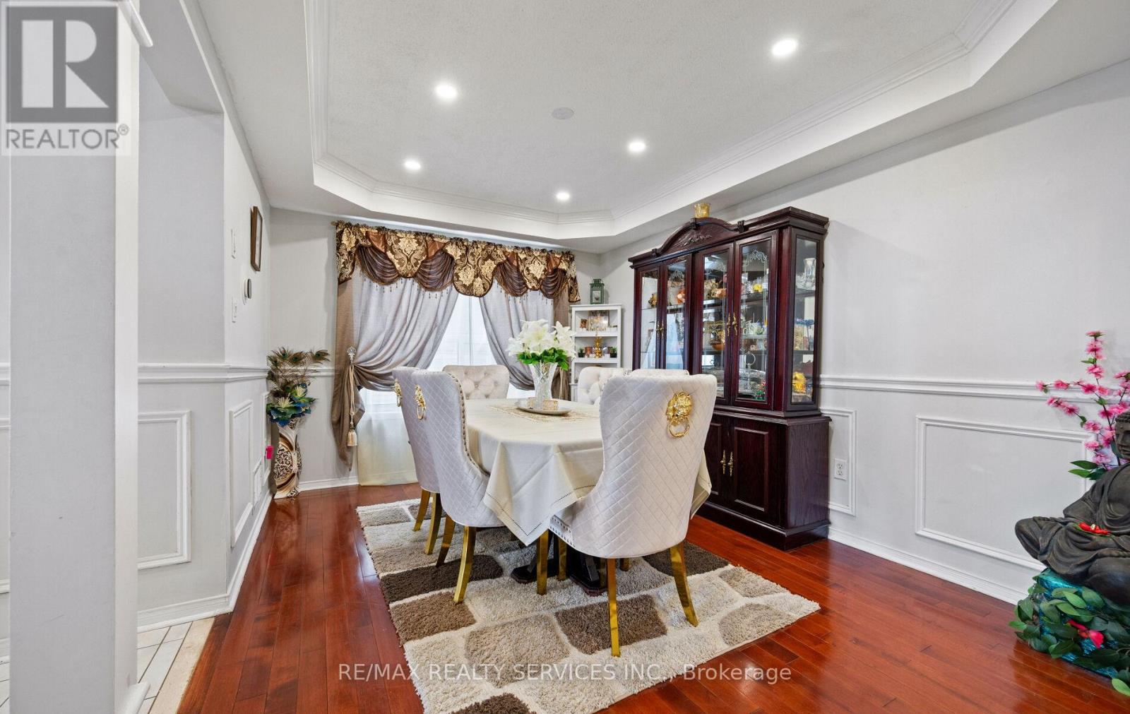 23 Edenvalley Road, Brampton, Ontario  L7A 2M6 - Photo 8 - W12807888