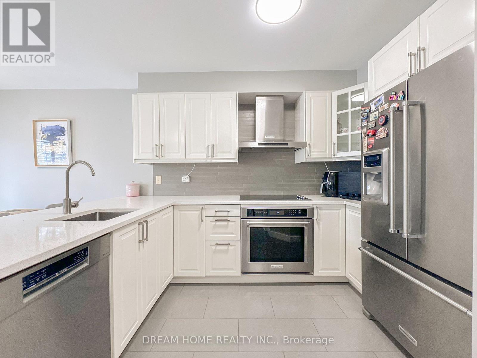 3746 Windhaven Drive, Mississauga, Ontario  L5N 7V5 - Photo 3 - W12807896