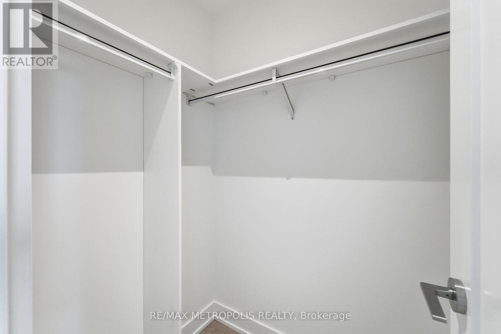 3304 - 7 Mabelle Avenue, Toronto, Ontario  M9A 0C9 - Photo 14 - W12807908