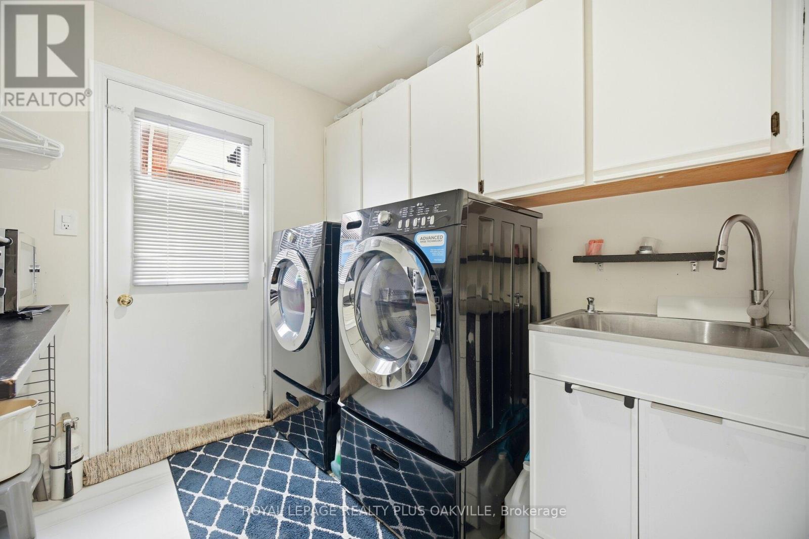 1346 Chalfield Drive, Oakville, Ontario  L6J 6R5 - Photo 28 - W12807922