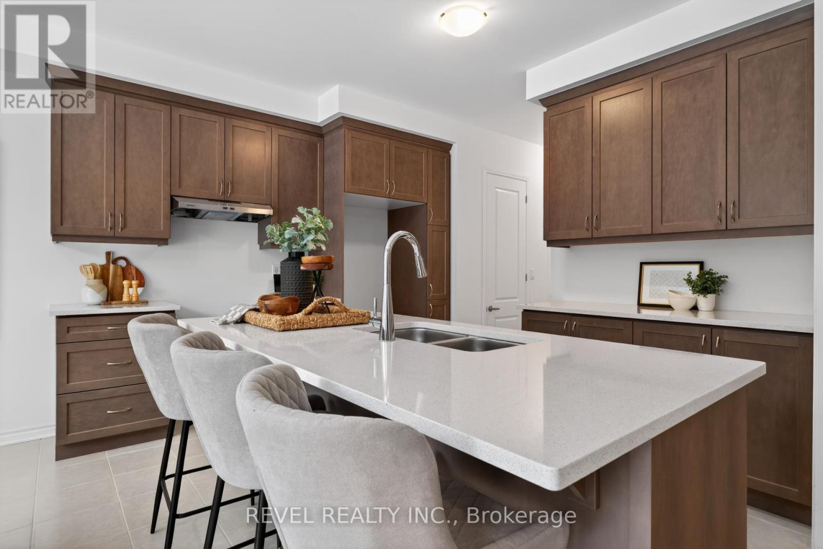 1468 Melville Bonus Crescent, Milton, Ontario  L9E 2H2 - Photo 13 - W12807924