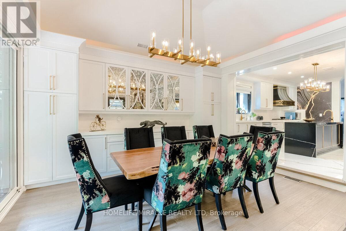 1540 Mississauga Road, Mississauga, Ontario  L5H 2K1 - Photo 12 - W12807984