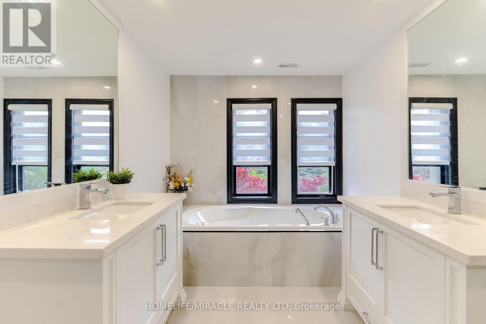 1540 Mississauga Road, Mississauga, Ontario  L5H 2K1 - Photo 21 - W12807984