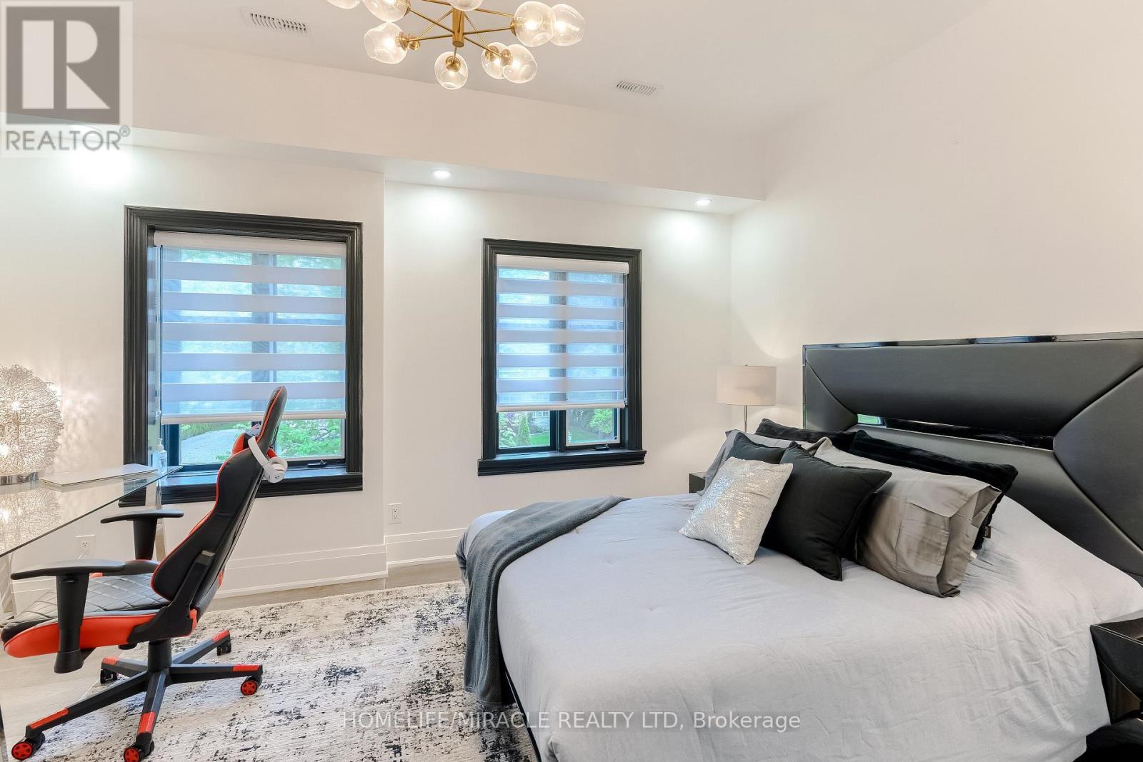 1540 Mississauga Road, Mississauga, Ontario  L5H 2K1 - Photo 23 - W12807984