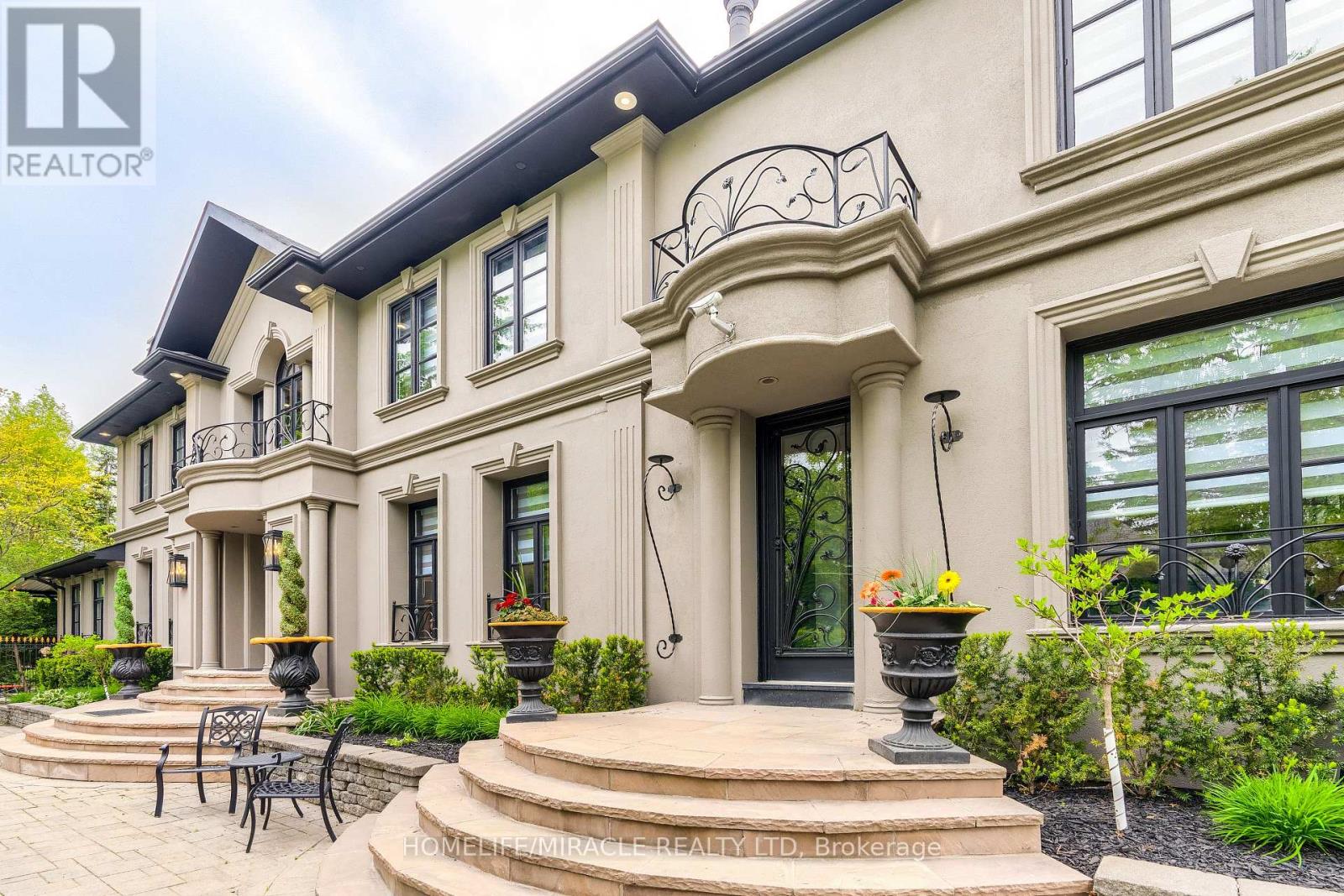 1540 Mississauga Road, Mississauga, Ontario  L5H 2K1 - Photo 4 - W12807984