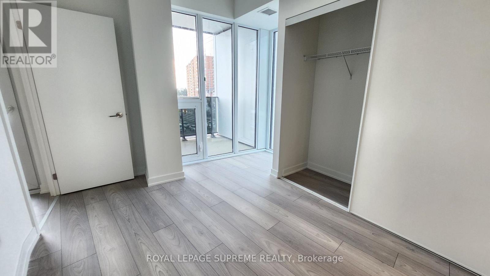 418 - 1 Fairview Road E, Mississauga, Ontario  L5A 0B4 - Photo 11 - W12807996