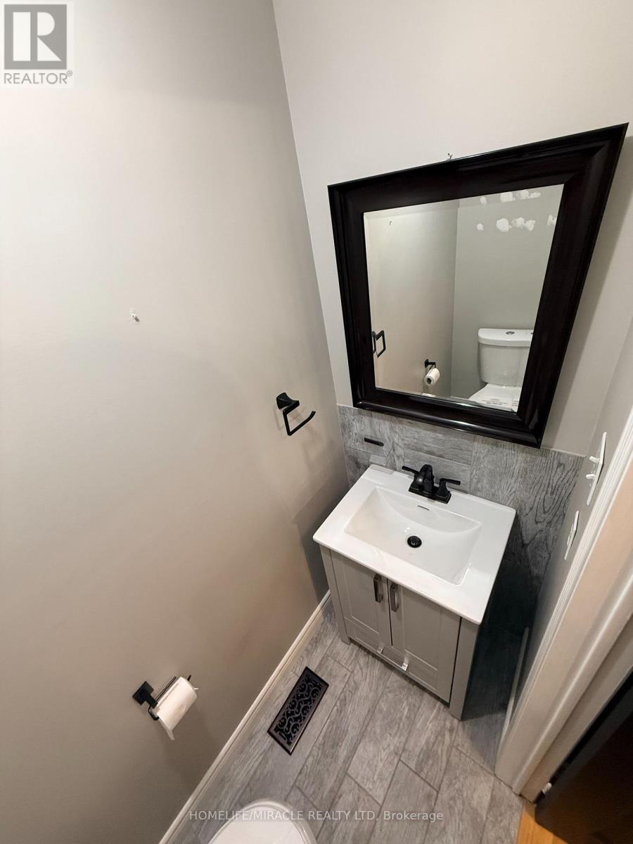 9 Caruso Drive, Brampton, Ontario  L6Y 5B1 - Photo 15 - W12808006