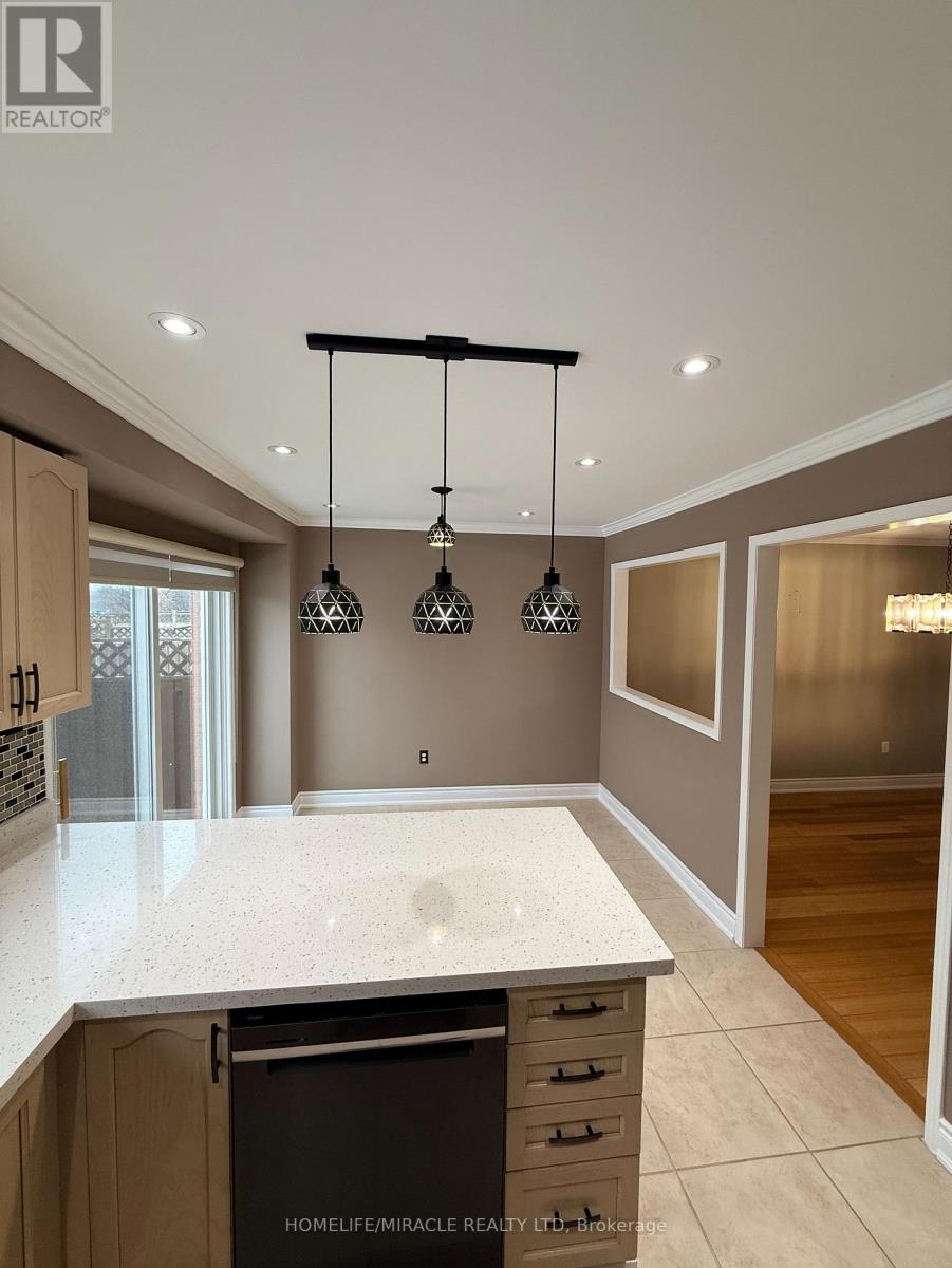 9 Caruso Drive, Brampton, Ontario  L6Y 5B1 - Photo 16 - W12808006