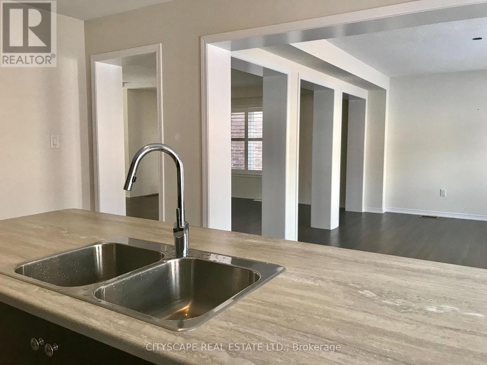 8600 Sweet Chestnut Drive, Niagara Falls, Ontario  L2H 2Y6 - Photo 6 - X12807890