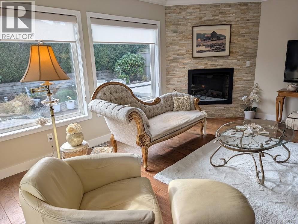 1307 Oceanside Dr, Qualicum Beach, British Columbia  V9K 2K4 - Photo 10 - 1026588